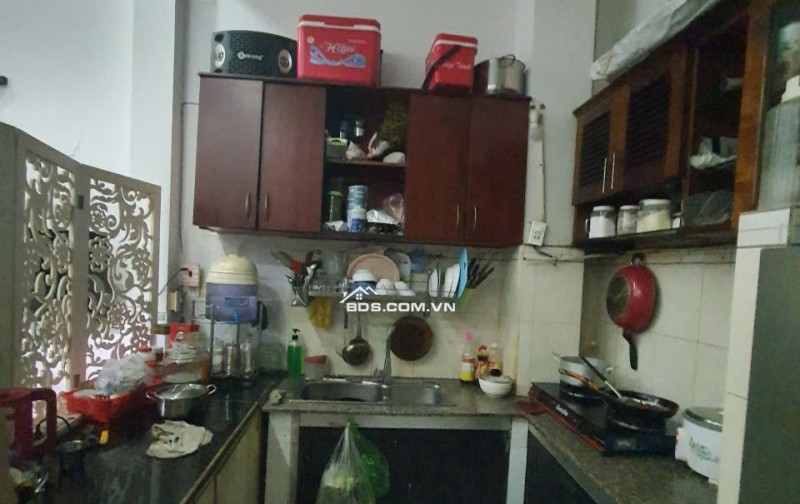 Nhà CMT8, Gần Ngã Tư Bảy Hiền Tân Bình, 35m2, 3Tầng Kiên cố, Sổ Nở Hậu Tài Lộc. Chỉ 4.7Tỷ